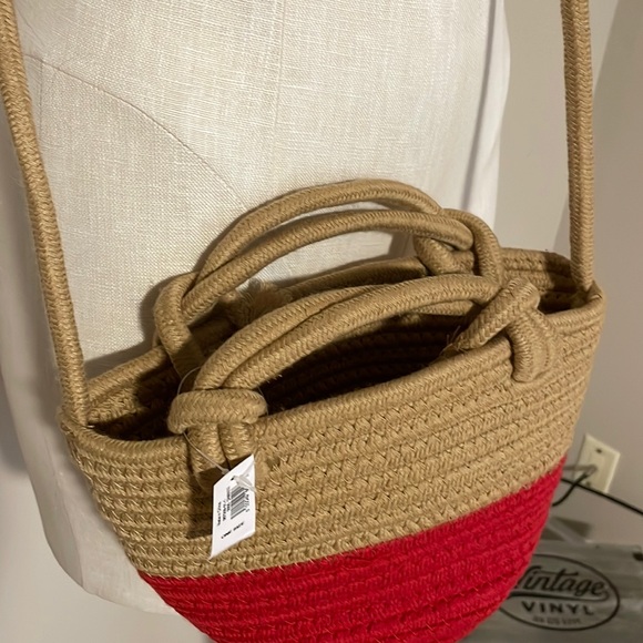 NEW GAP Mini Bucket Rope Crossbody Bag - Picture 4 of 8